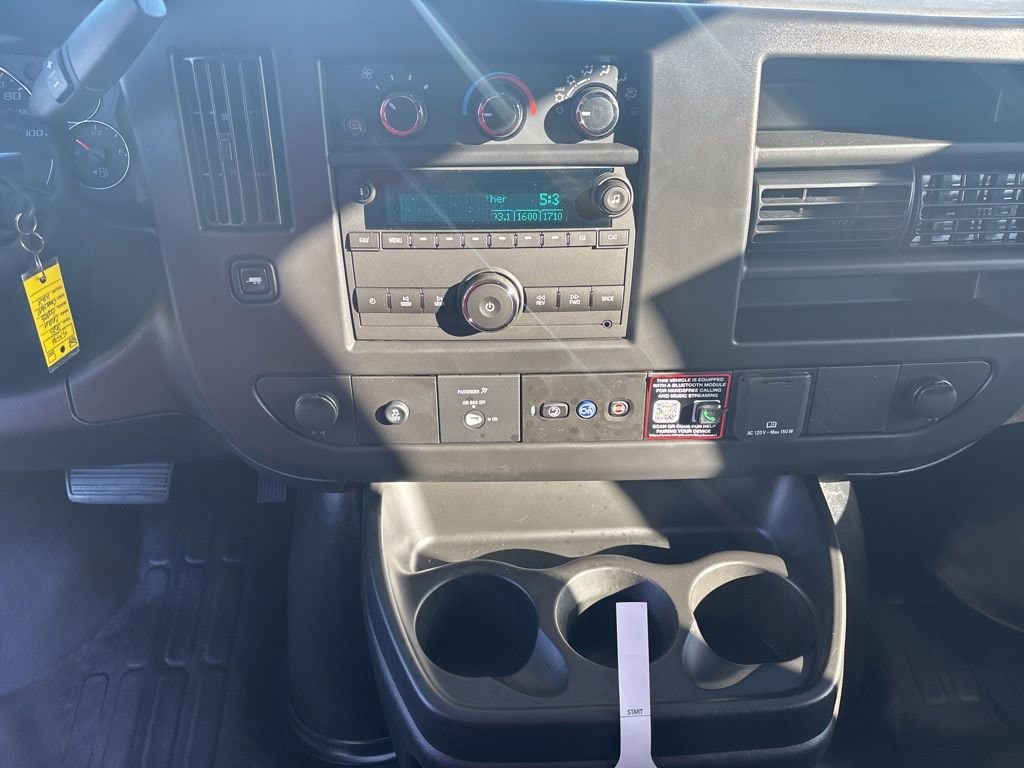 2025 Chevrolet Express Cargo Work Van - Photo 23