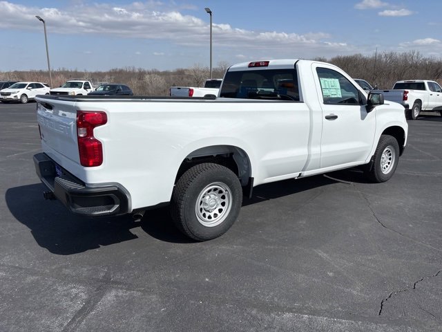 2025 Chevrolet Silverado 1500 photo 3