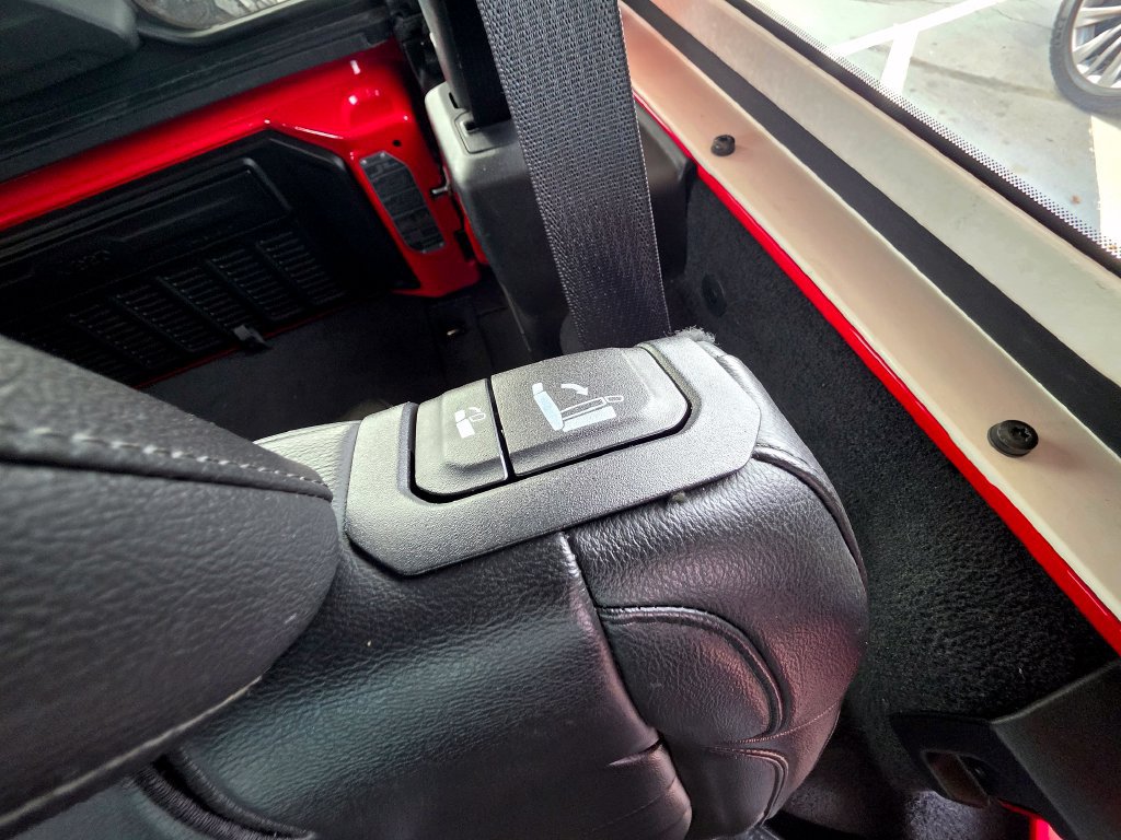 2021 Jeep Wrangler Unlimited Sahara Altitude - Photo 57