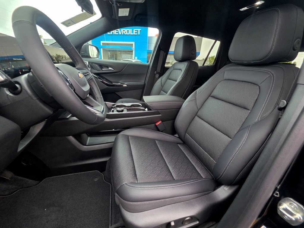2027 Chevrolet Equinox LT - Photo 19