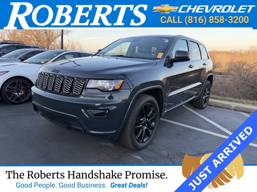 2017 Jeep Grand Cherokee Altitude's photo