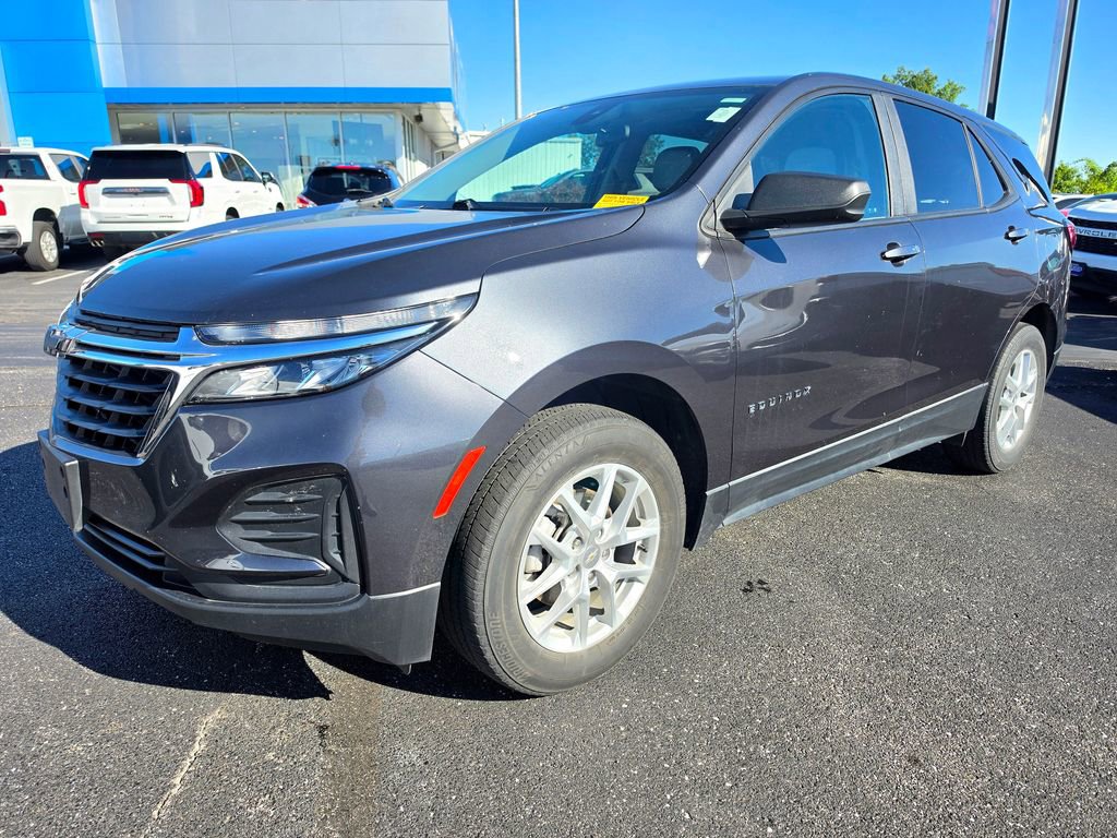 Used 2022 Chevrolet Equinox LS with VIN 3GNAXSEV7NS160299 for sale in Kansas City