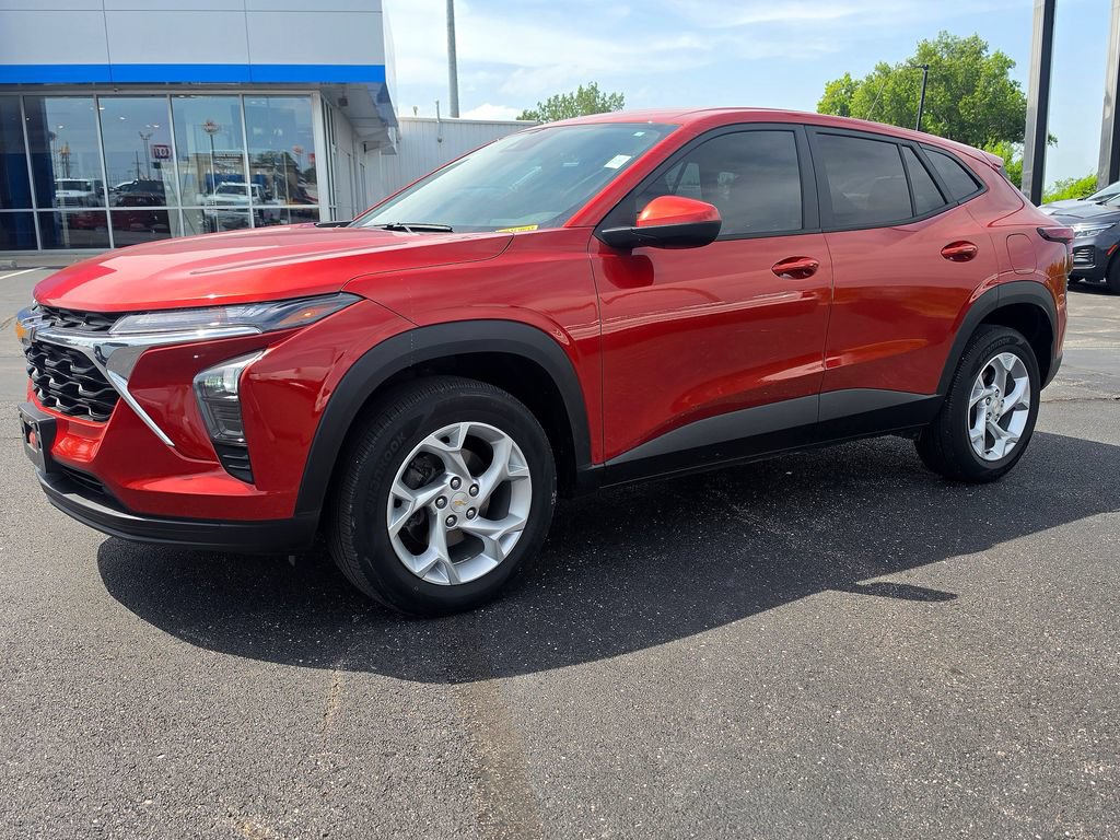 Used 2024 Chevrolet Trax LS with VIN KL77LFE24RC112764 for sale in Kansas City