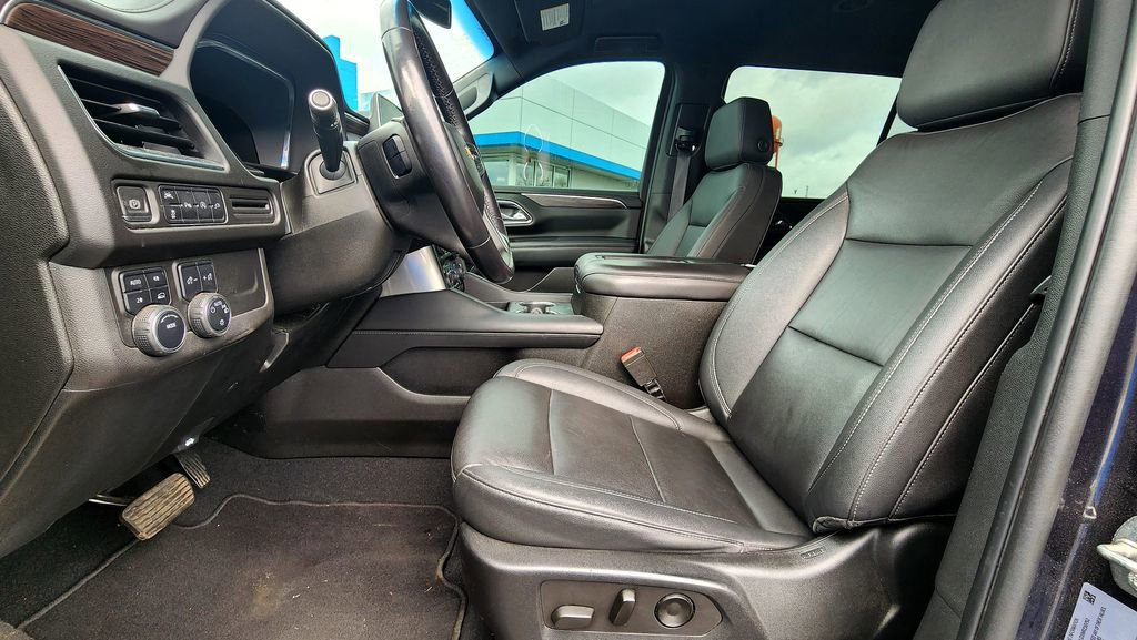 2022 Chevrolet Suburban LT - Photo 21