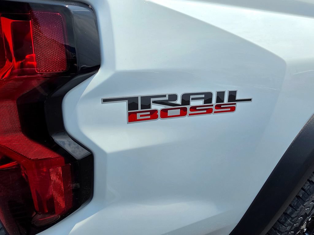 2026 Chevrolet Colorado Trail Boss - Photo 12
