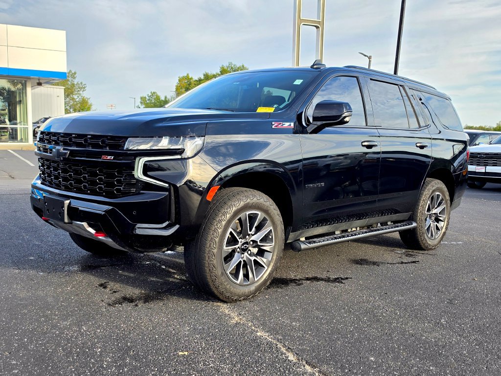 Used 2024 Chevrolet Tahoe Z71 with VIN 1GNSKPKD2RR215584 for sale in Kansas City