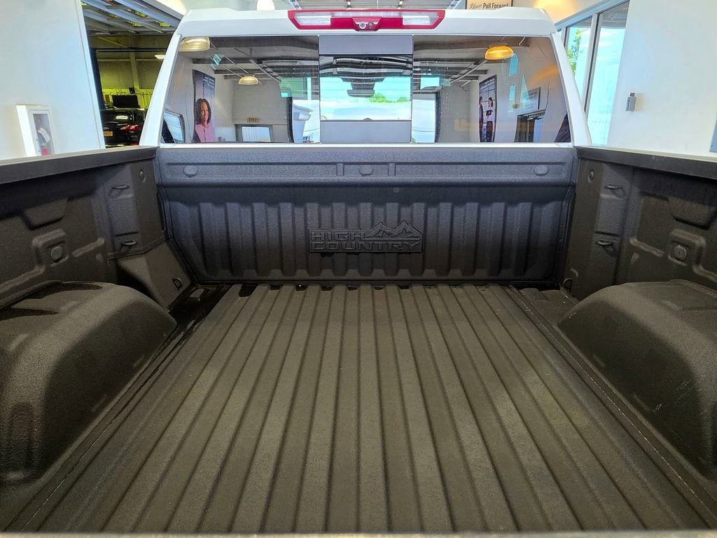 2023 Chevrolet Silverado 1500 High Country - Photo 8