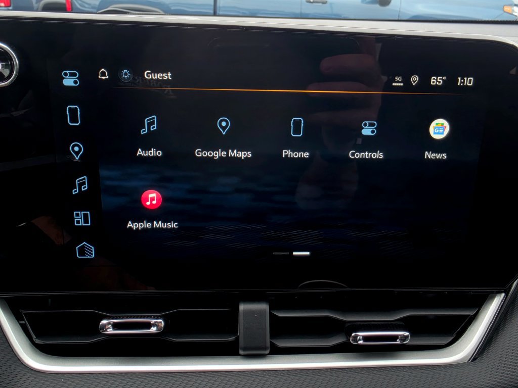 2027 Chevrolet Equinox LT - Photo 42