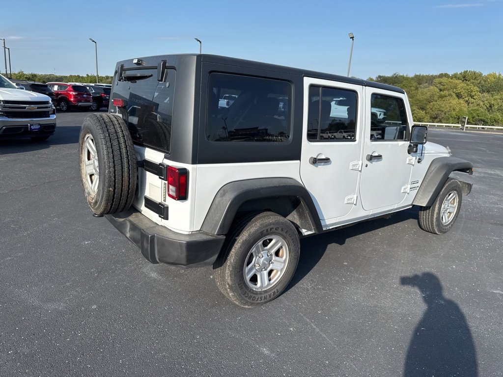 2017 Jeep Wrangler Unlimited Sport RHD photo 3