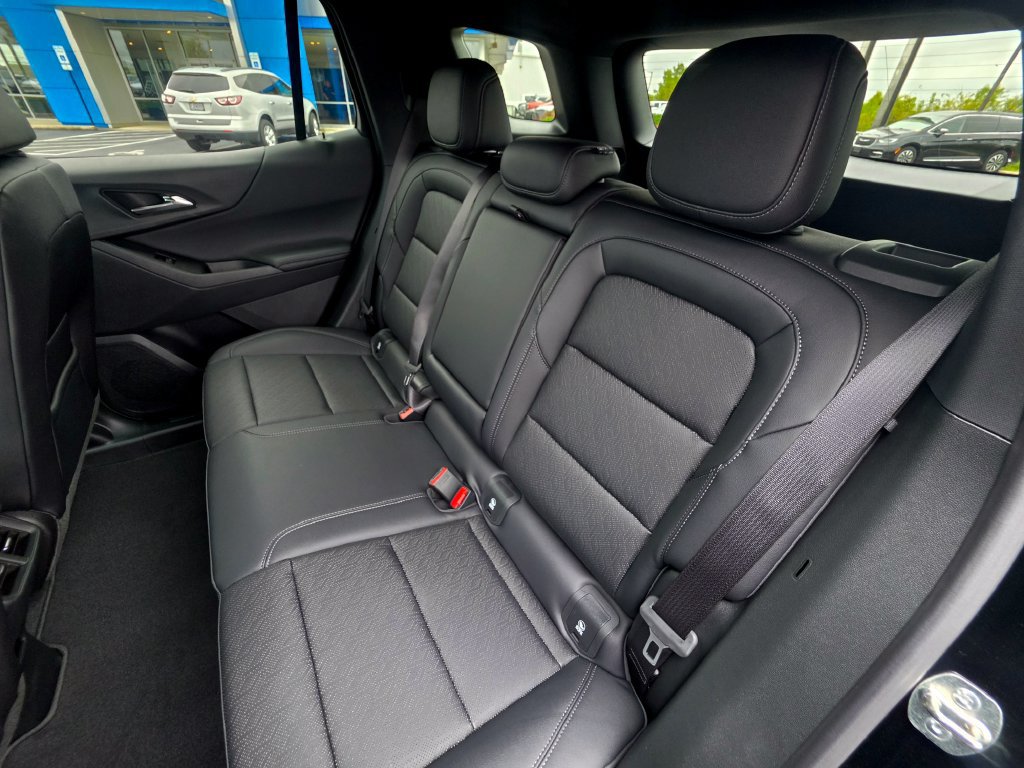 2027 Chevrolet Equinox LT - Photo 50