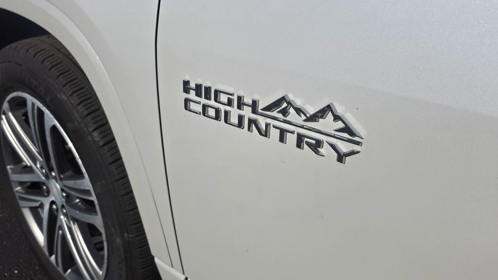 2023 Chevrolet Traverse High Country - Photo 18