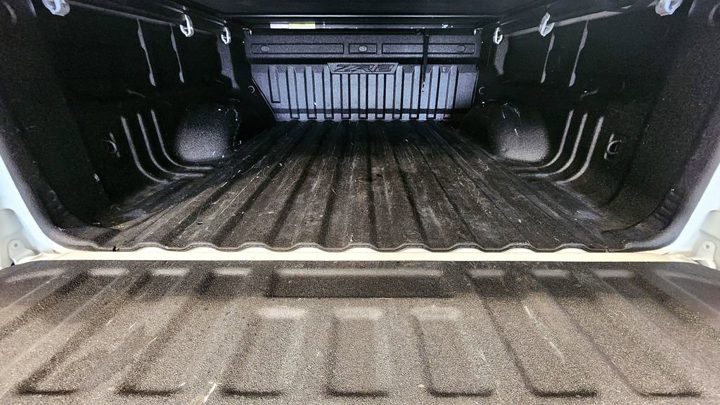 2022 Chevrolet Colorado ZR2 - Photo 11