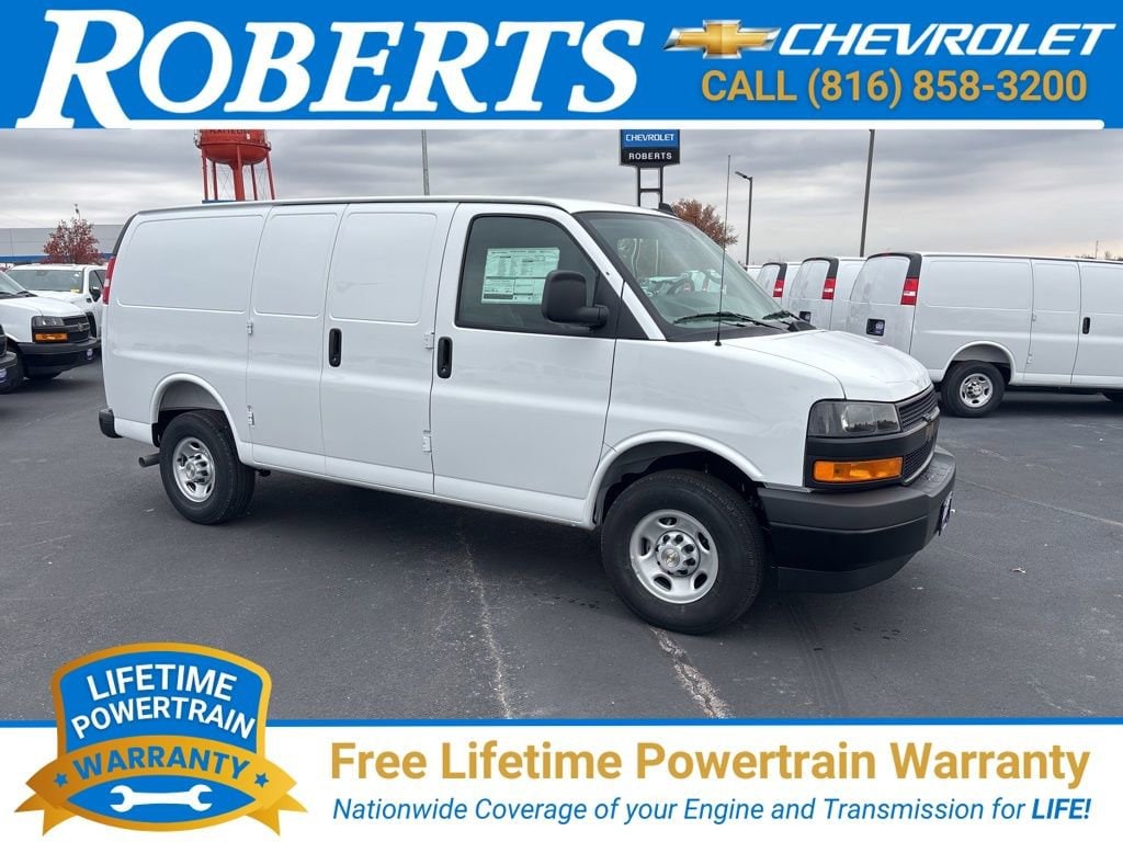 2025 Chevrolet Express 2500 Work Van HD's photo