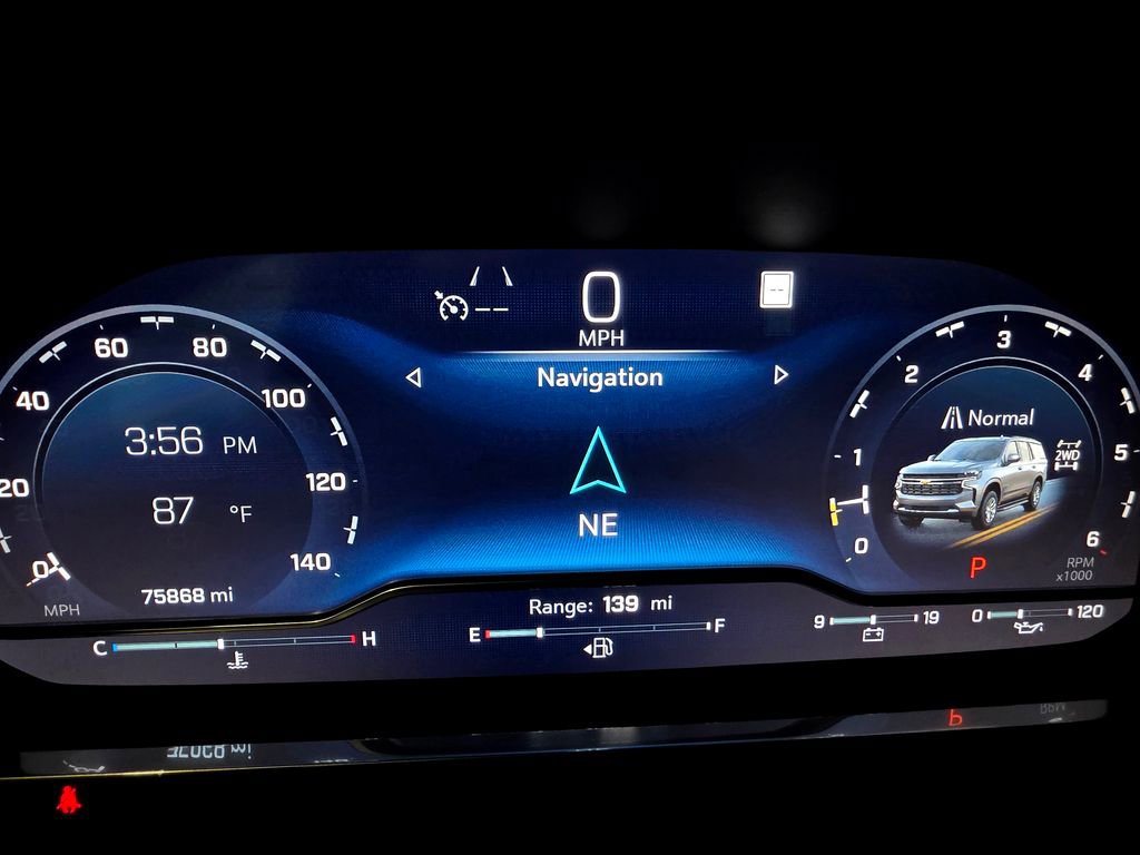 2022 Chevrolet Suburban LT - Photo 31