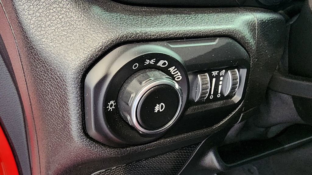 2021 Jeep Wrangler Unlimited Sahara Altitude - Photo 17