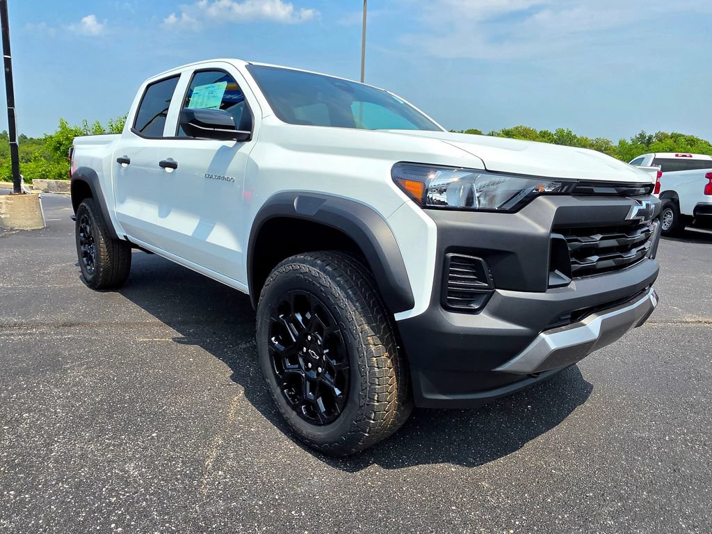 2026 Chevrolet Colorado Trail Boss - Photo 10