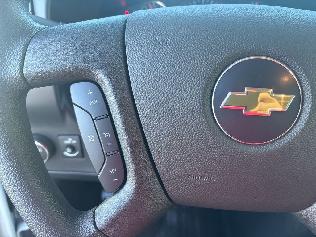 2025 Chevrolet Express Cargo Work Van - Photo 19