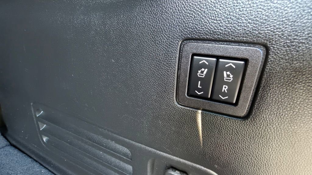 2023 Chevrolet Traverse High Country - Photo 8