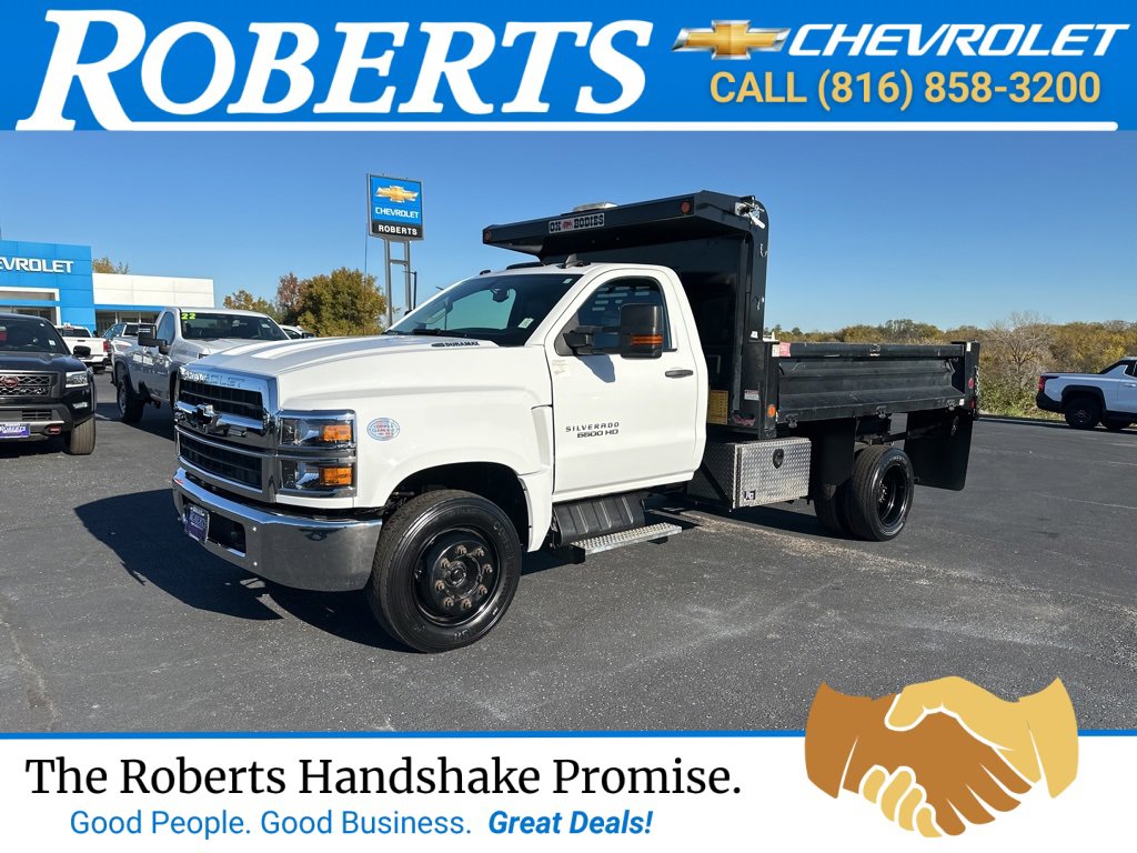 2022 Chevrolet Silverado 4500 Medium Duty Chassis Cab Work Truck's photo