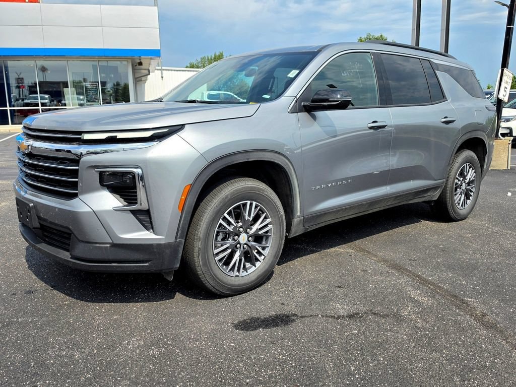 Used 2026 Chevrolet Traverse LT with VIN 1GNEVGKS3TJ159793 for sale in Kansas City