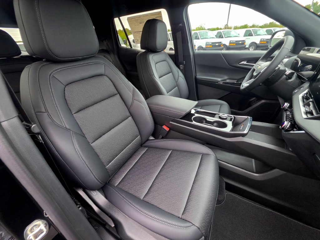 2027 Chevrolet Equinox LT - Photo 59