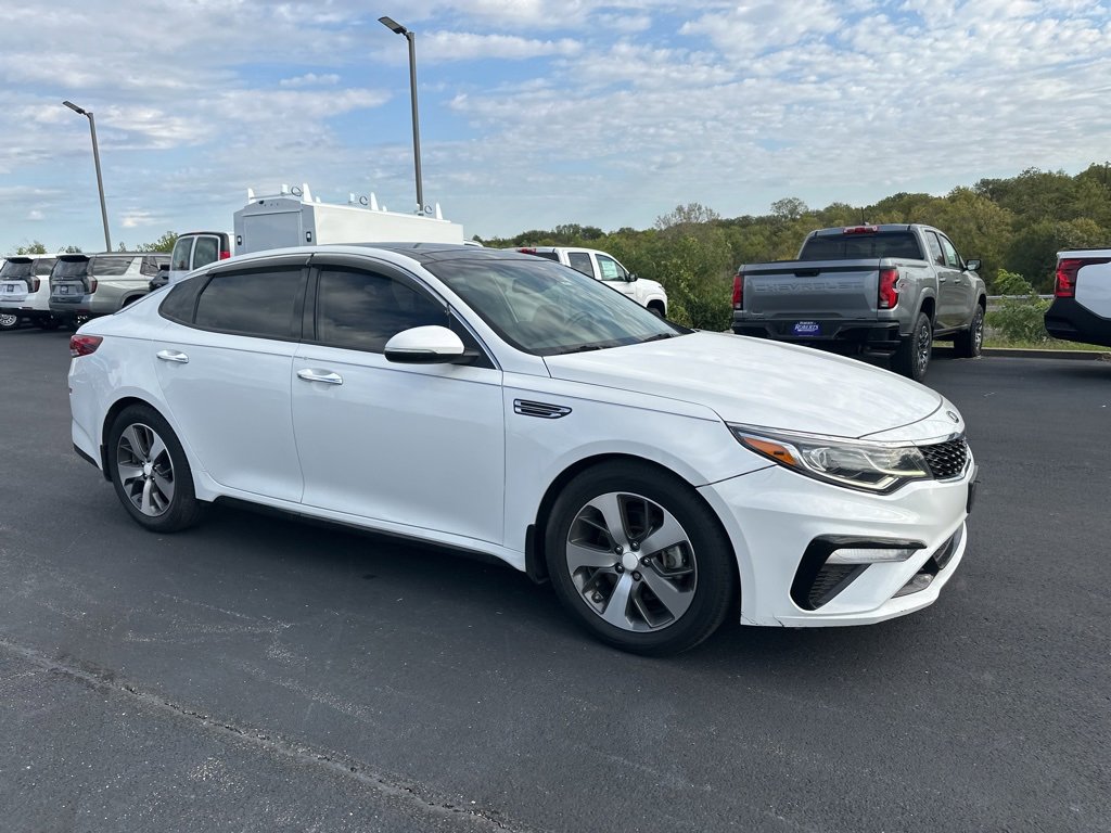 2019 Kia Optima S photo 4