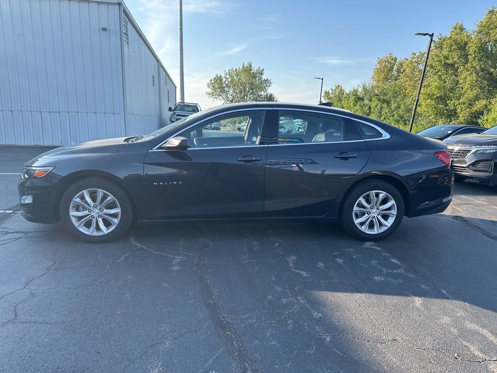 2023 Chevrolet Malibu 1LT photo 3