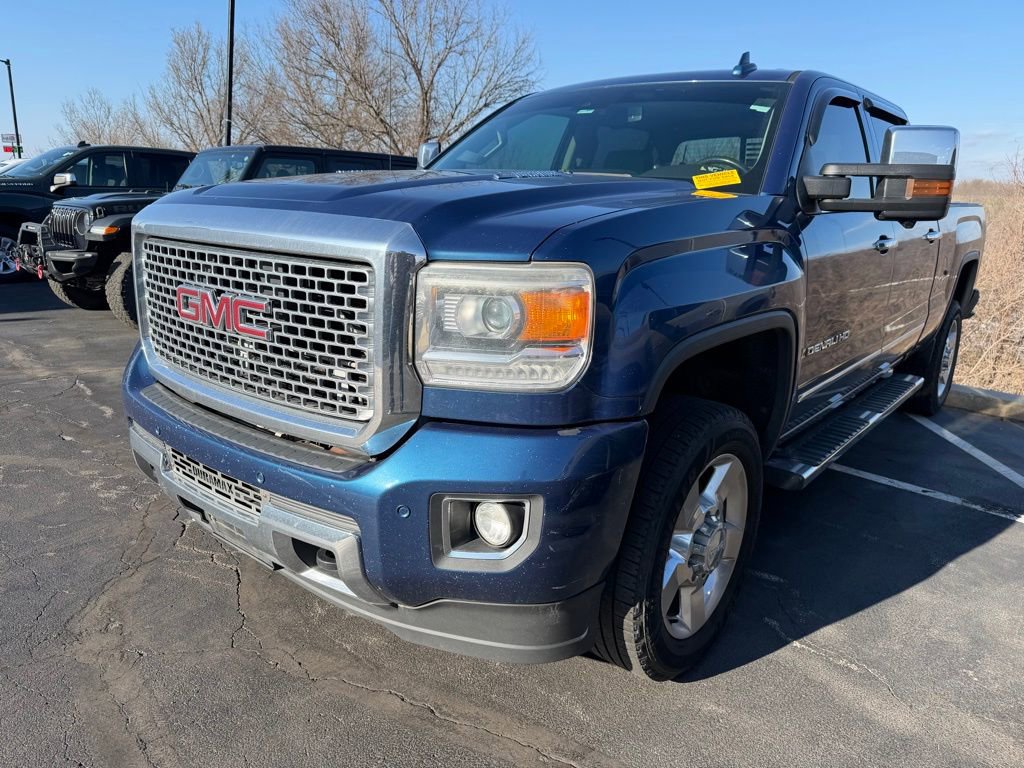 Used 2016 GMC Sierra 2500 Denali HD Denali with VIN 1GT12UE88GF127896 for sale in Kansas City