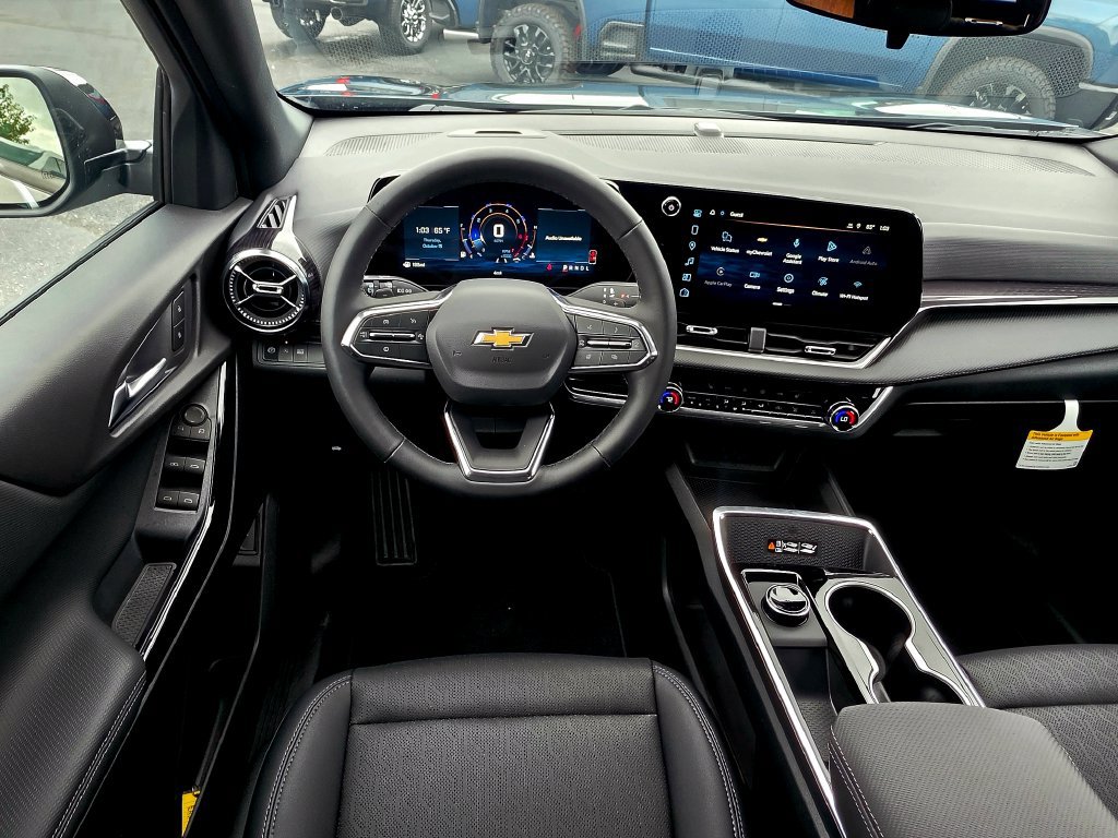 2027 Chevrolet Equinox LT - Photo 18