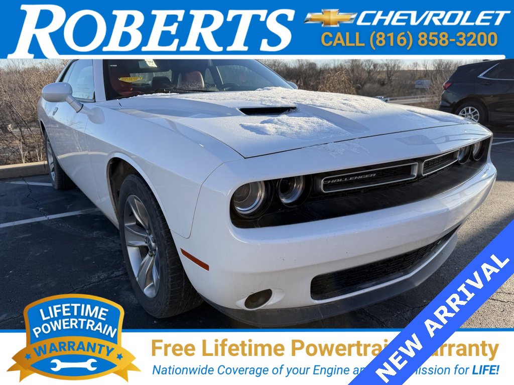 2019 Dodge Challenger SXT's photo