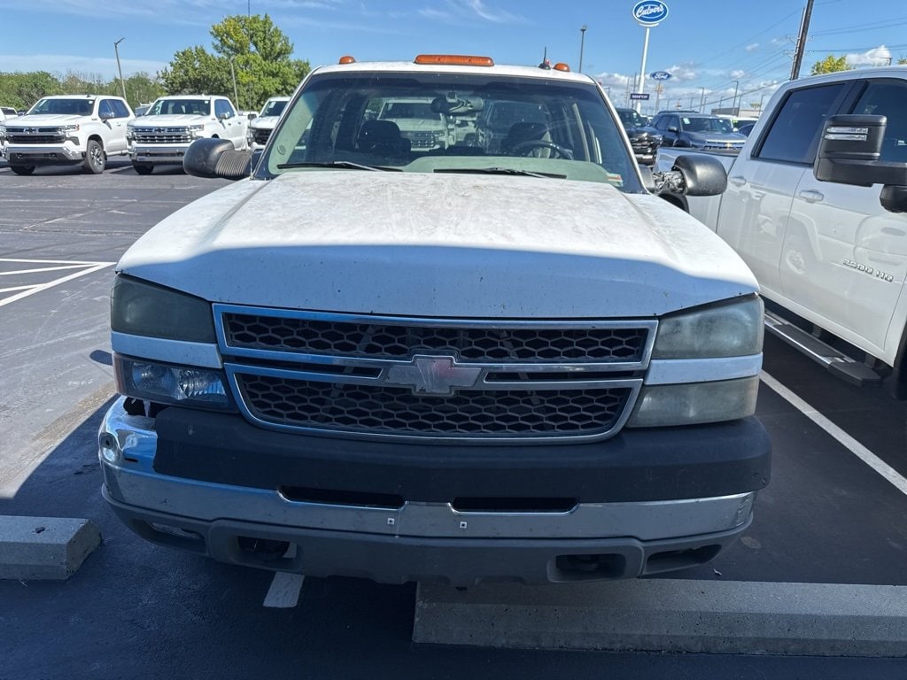 Used 2005 Chevrolet Silverado 2500HD LT with VIN 1GCHK23265F824353 for sale in Kansas City