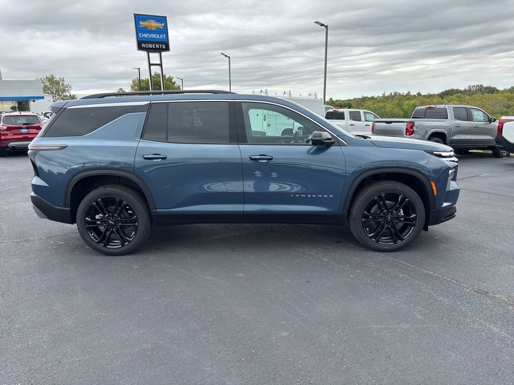 New 2026 Chevrolet Traverse LT SUV