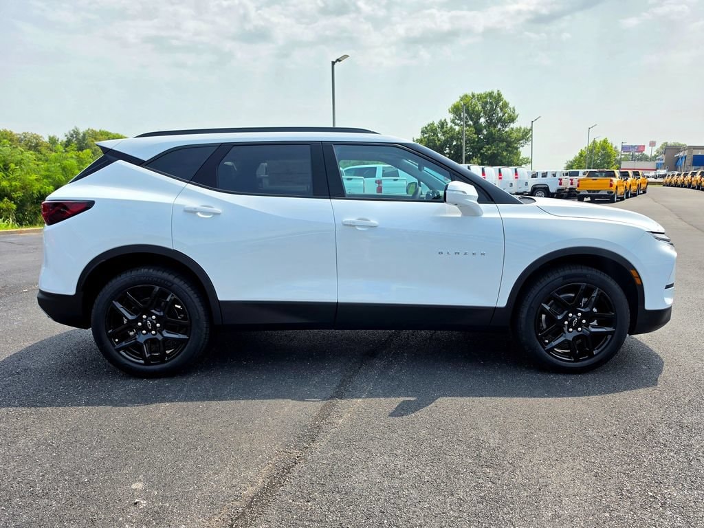 2026 Chevrolet Blazer 3LT - Photo 11
