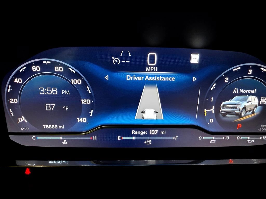 2022 Chevrolet Suburban LT - Photo 33