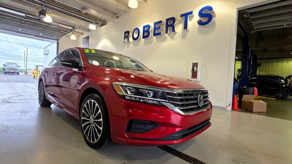 Used 2022 Volkswagen Passat Limited Edition with VIN 1VWBA7A33NC009916 for sale in Kansas City