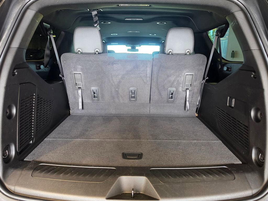 2022 Chevrolet Suburban LT - Photo 7