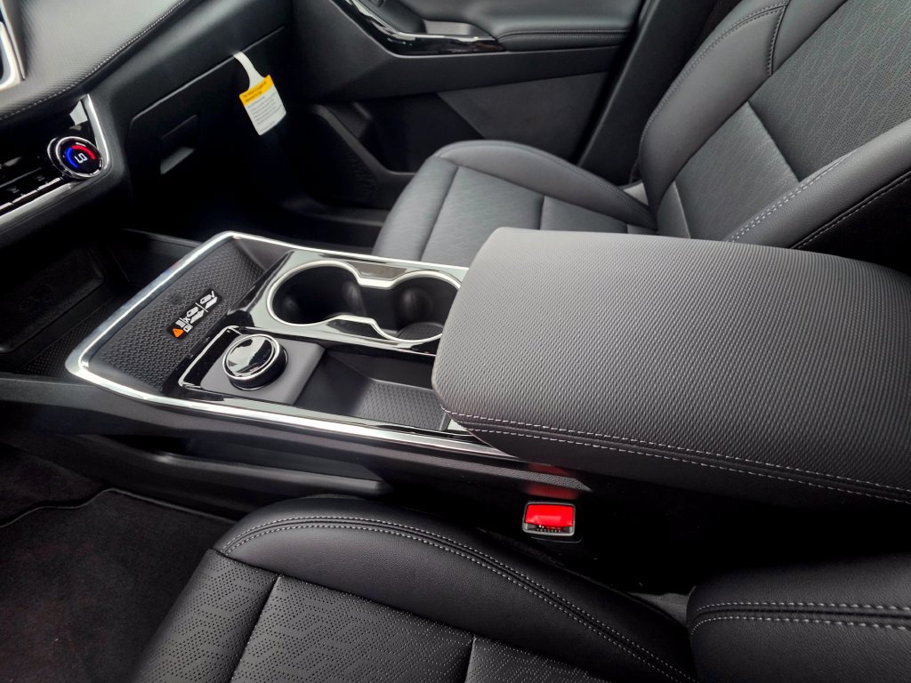 2027 Chevrolet Equinox LT - Photo 34