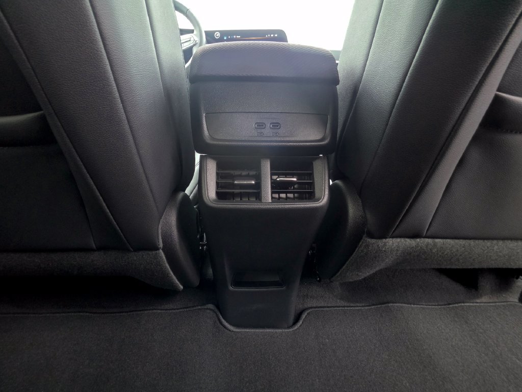 2027 Chevrolet Equinox LT - Photo 57