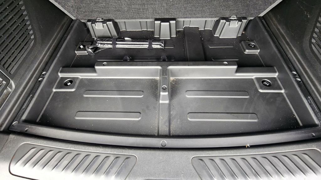 2022 Chevrolet Suburban LT - Photo 7