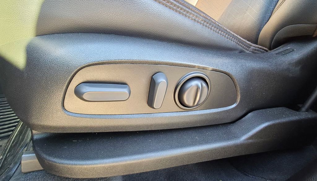 2023 Chevrolet Traverse High Country - Photo 27