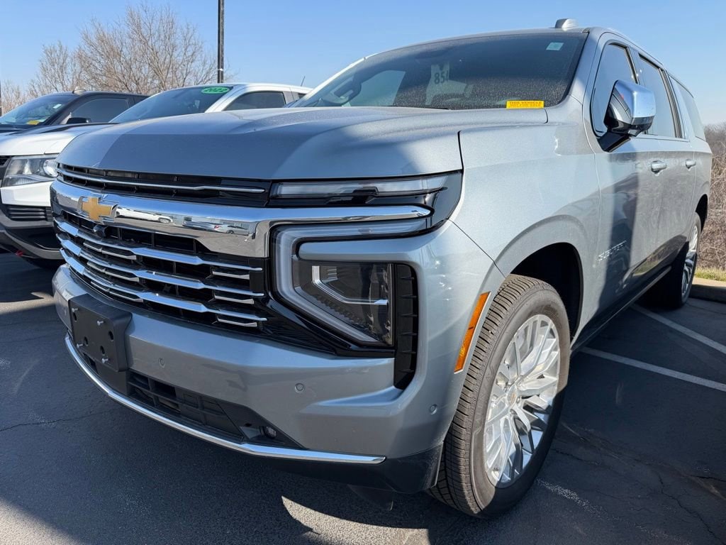 Used 2025 Chevrolet Suburban Premier with VIN 1GNS6FR83SR361344 for sale in Kansas City