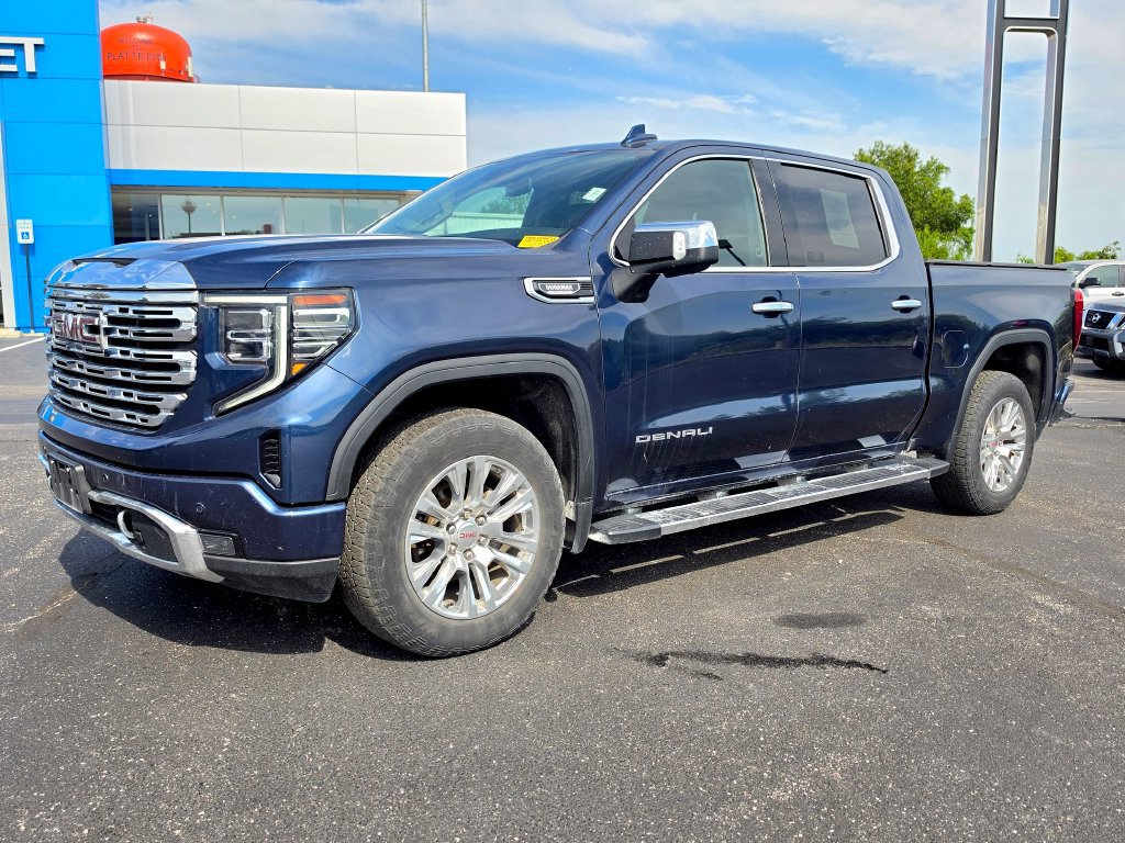Used 2022 GMC Sierra 1500 Denali with VIN 1GTUUGET2NZ515098 for sale in Kansas City