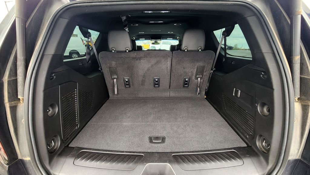 2022 Chevrolet Suburban LT - Photo 6