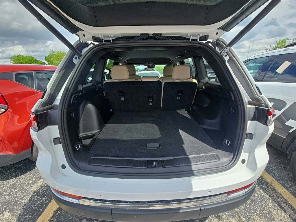 Used 2024 Jeep Grand Cherokee Limited with VIN 1C4RJHBG7RC229543 for sale in Kansas City