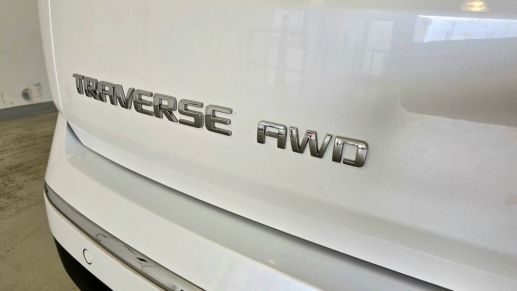2023 Chevrolet Traverse High Country - Photo 10