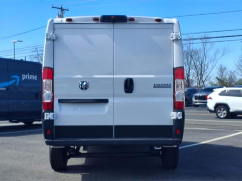 New 2025 Ram ProMaster PROMASTER 1500 TRADESMAN CARGO VAN LOW ROOF 118' W Cargo Van