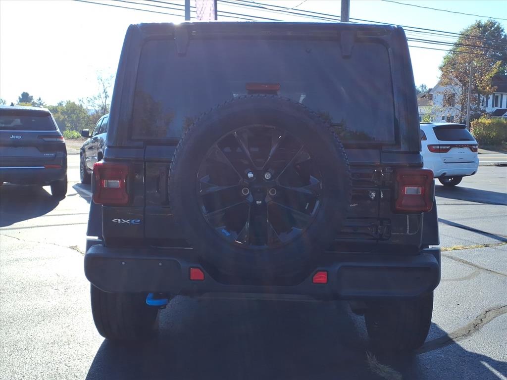 2023 Jeep Wrangler 4xe Sahara photo 4