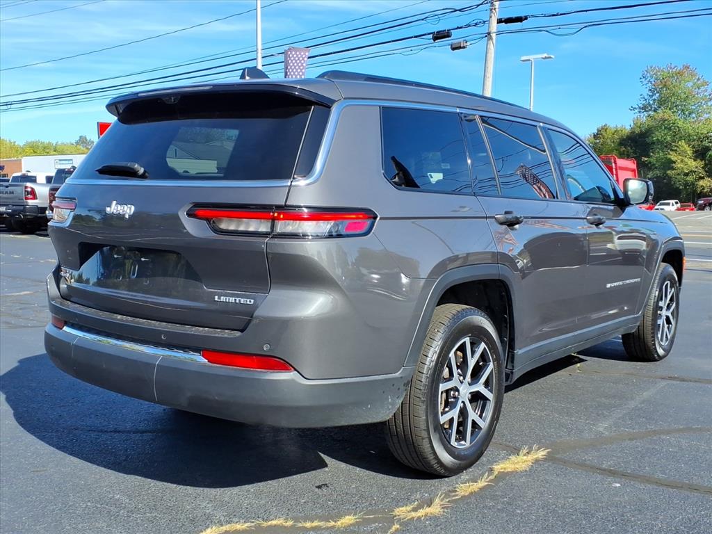 2024 Jeep Grand Cherokee Limited photo 3