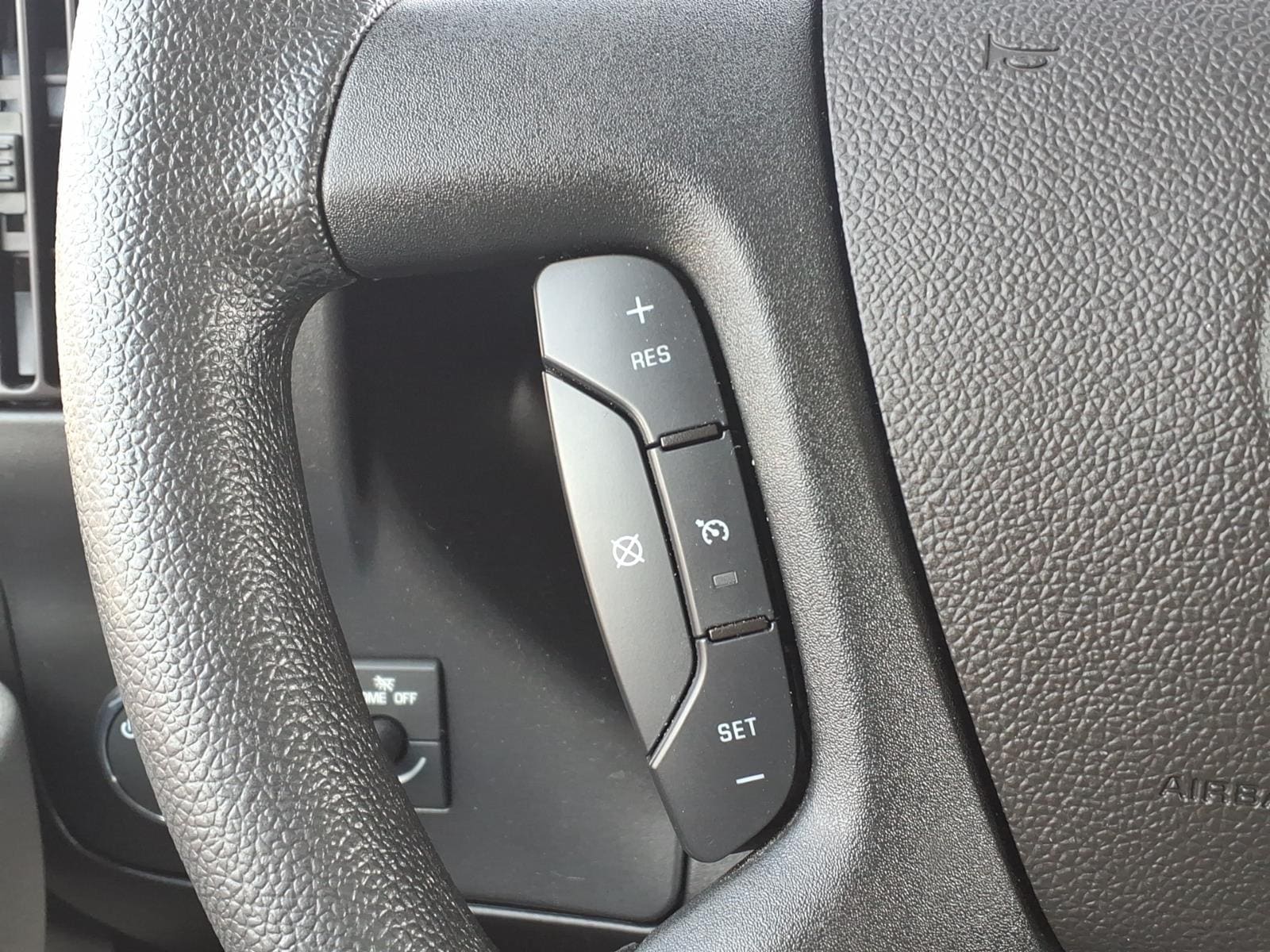 2023 GMC Savana Cargo Work Van - Photo 14