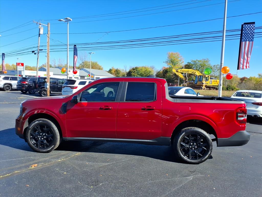 2025 Ford Maverick Lariat photo 3